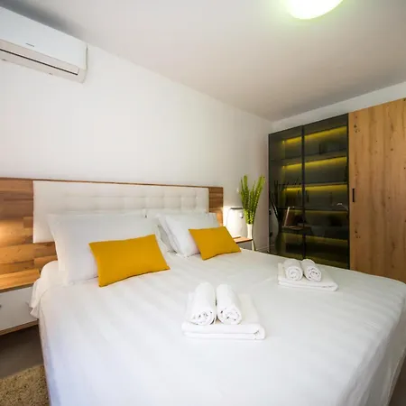 A-more Apartment *